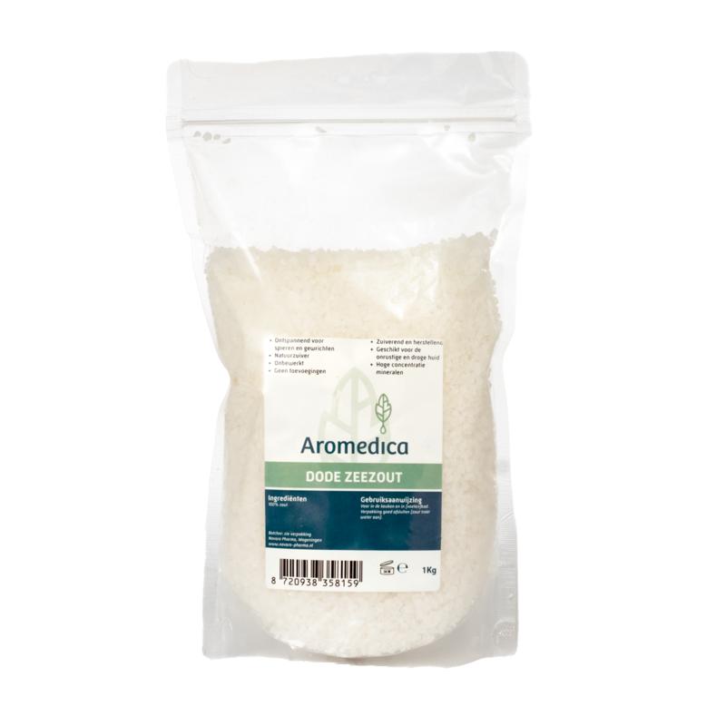 Aromedica Dode zeezout 1kg for bath and shower, showing a close-up of the mineral-rich sea salt in a clear container.