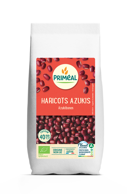 Primeal organic azuki beans in 500g package, showing small reddish-brown beans in a clear bag.