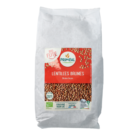 Organic Primeal brown lentils in a 500g package, showing the dried lentils in a clear, resealable bag.