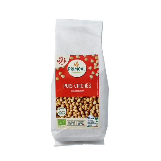 Primeal organic chickpeas, 500g, in a clear package, fresh and ready for cooking, from the Primeal vegetable and fruit range.