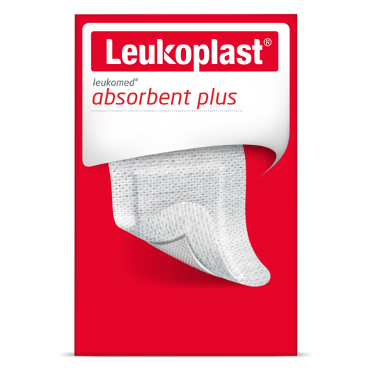 Sterile Leukomed wound dressing, 8x10cm, part of pleisters en tape, shown in a box with five sterile dressings.
