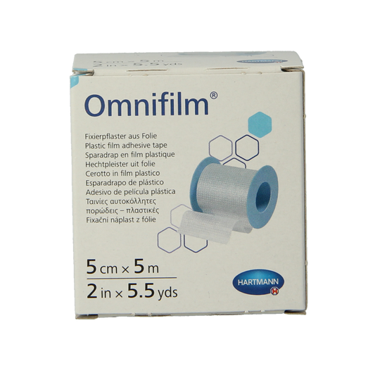 Hartmann Omnifilm fixatiepleister foil 5m x 5cm, adhesive medical tape for wound fixation, shown on a healthcare setting.