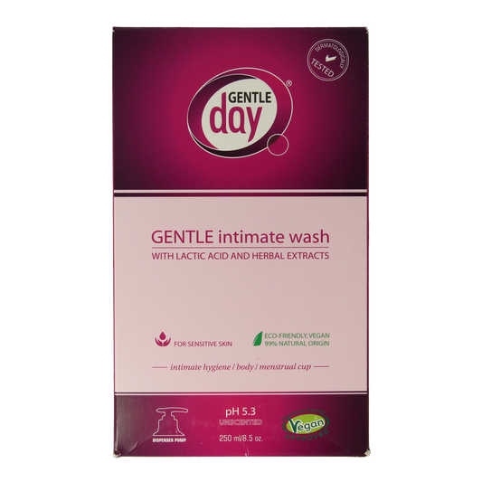 Gentle Day Intieme wasgel for women, 250ml bottle, gentle feminine hygiene product with soft, clear liquid in a white pump bottle.