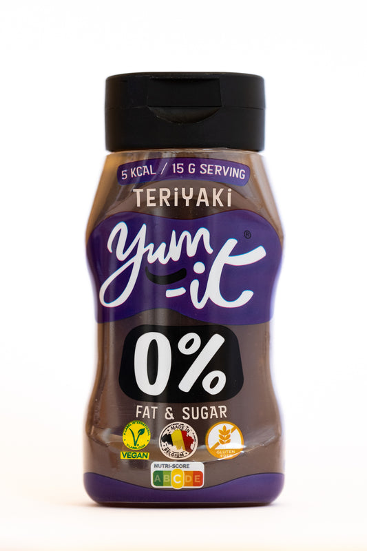 Yum-It Teriyaki sauce 300g bottle from the Sauzen en Smaakmakers collection, featuring a dark, glossy sauce in a clear plastic container.