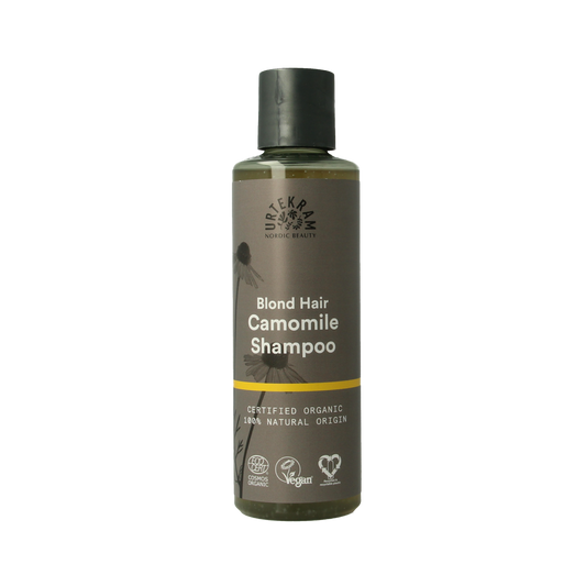 Urtekram Kamille Shampoo 250ml for gentle hair cleansing with chamomile extract, suitable for nourishing hair care.