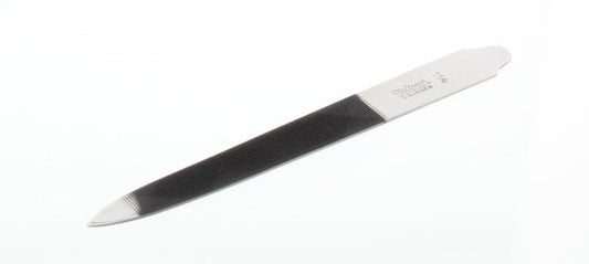 Malteser Nagelvijl 9cm pol flex manicure and pedicure instrument, stainless steel nail file on a white background