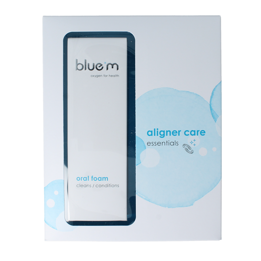 Bluem Aligner care kit in window box, dental mouth care set for aligners, includes cleaning tools and accessories.