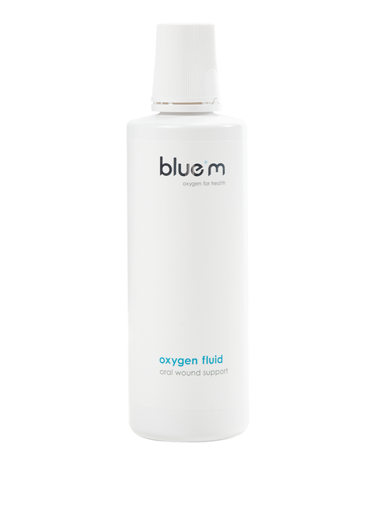 Bluem Neutraal oxygen fluid mouthwash in a 500ml bottle, neutral mouth rinse for fresh breath and oral hygiene.