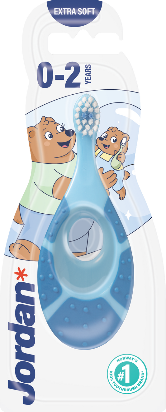 Jordan Tandenborstel for babies aged 0-2 years, soft toothbrush with gentle bristles, designed for infant dental care.