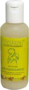 Vitaforce Paardenmelk shampoo bottle for hair care, 200ml, with a white and green label and pump dispenser.