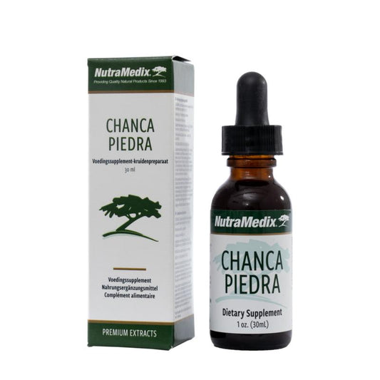 Nutramedix Chanca Piedra herbal tincture in a 30ml bottle, part of Nutramedix kruidenpreparaten collection, with label and dropper cap visible.