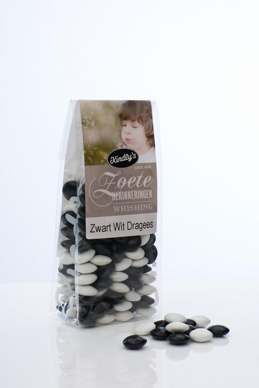 Kindly's Zwart wit dragee zoete herinneringen 170.00 Gram