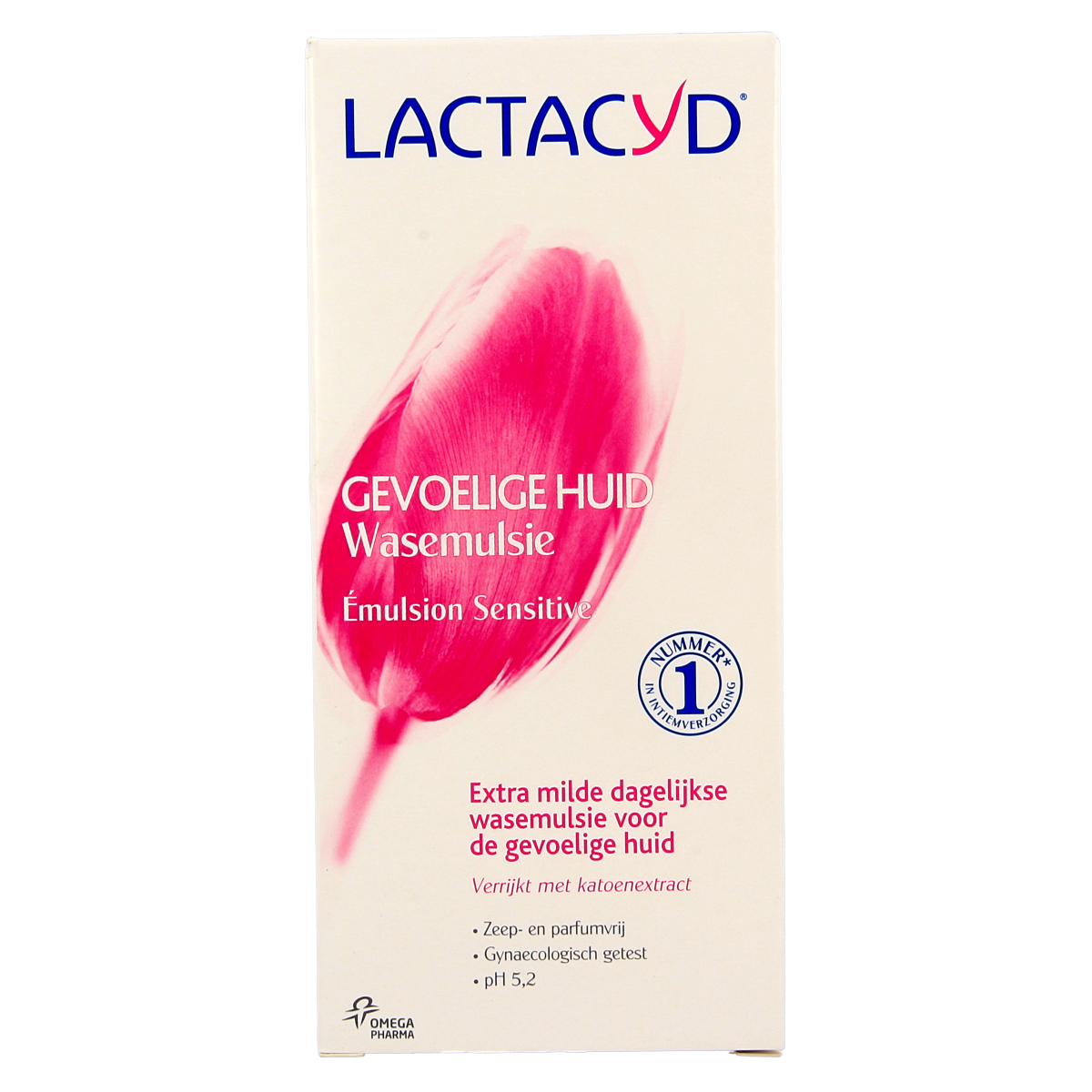 Lactacyd Wasemulsie for sensitive skin, 200ml, gentle feminine hygiene wash with soothing and cleansing properties.
