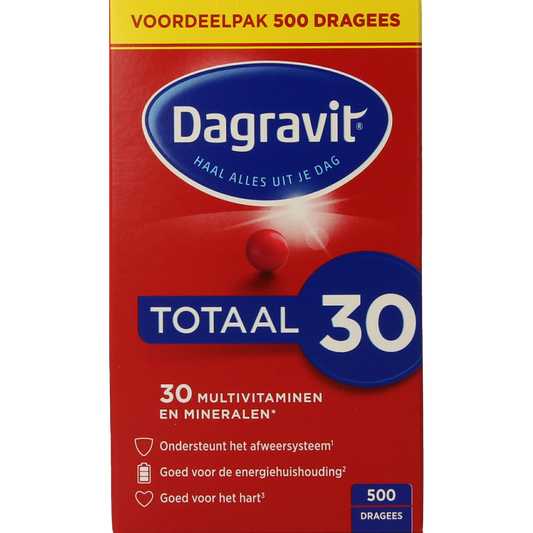 Dagravit Totaal 30 multivitamin dragees in a blister pack, supplement with essential vitamins and minerals.