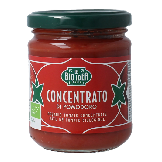 Bioidea organic tomato puree 22% in 200g jar, showcasing the product label and packaging for fresh, natural vegetable and fruit ingredients.