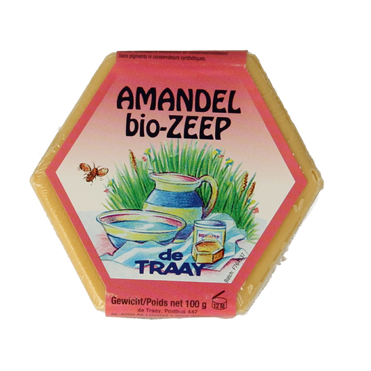 de Traay organic almond soap bar, 100g, with natural almond ingredients and a clean, rustic soap appearance.