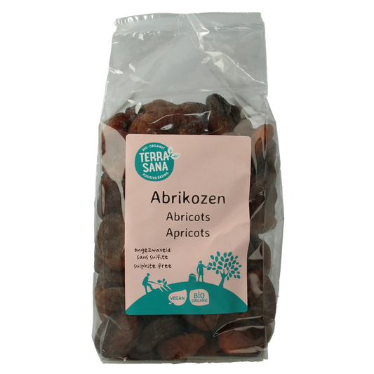 Raw TerraSana bio dried apricots in a 1 kg pack, showcasing the natural, unsulfured, and organic superfood product.
