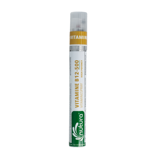 Nutura Vitaminesprays B12 vitamin spray in a 14.4 ml bottle, designed for quick vitamin B12 intake.