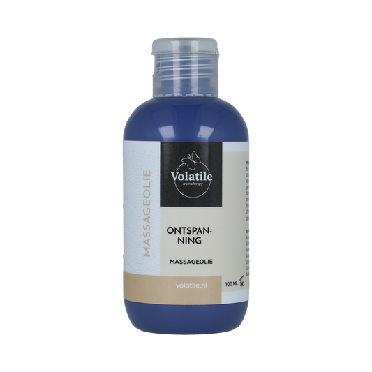 Volatile ontspannende massageolie met lavendel en geranium, 100ml, fles met olie en ingrediënten zichtbaar
