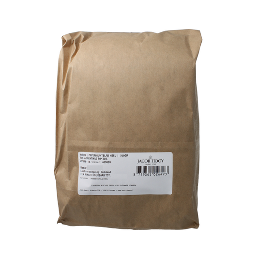 Jacob Hooy Pepermuntblad herbal mixture in 250g package, fresh mint leaves for herbal remedies and cooking.