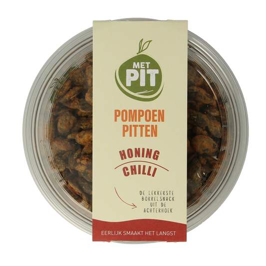Met PIT pumpkin seed snack with honey and chili, 150 grams, in a clear bag showing golden pumpkin seeds with chili flakes.