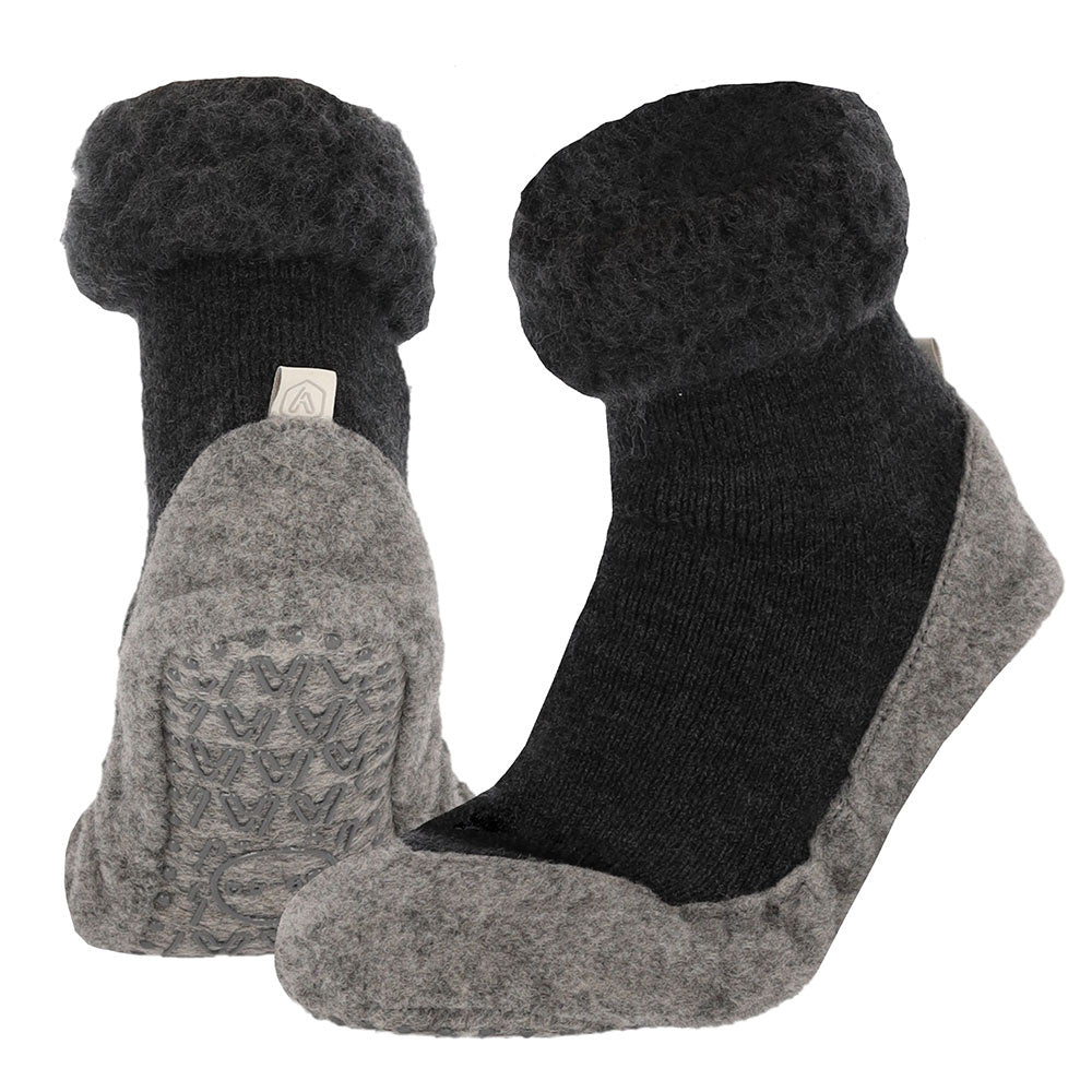 Apollo Huisslof slippers in antraciet with anti-slip sole, size 41/42, shown in natural light on a neutral background.