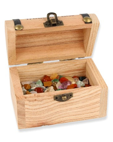 Ruben Robijn stone-filled treasure chest figurine, detailed stone texture, decorative collectible from Ruben Robijn.
