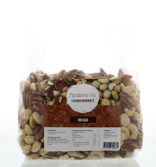 Unprocessed macadamia nuts in a 1kg bag from MijnNatuurwinkel, perfect for snacks and healthy eating.
