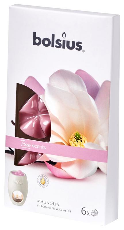 Bolsius True Scents wax melts in magnolia scent, six pieces displayed in a clear container, ideal for creating a fragrant atmosphere.