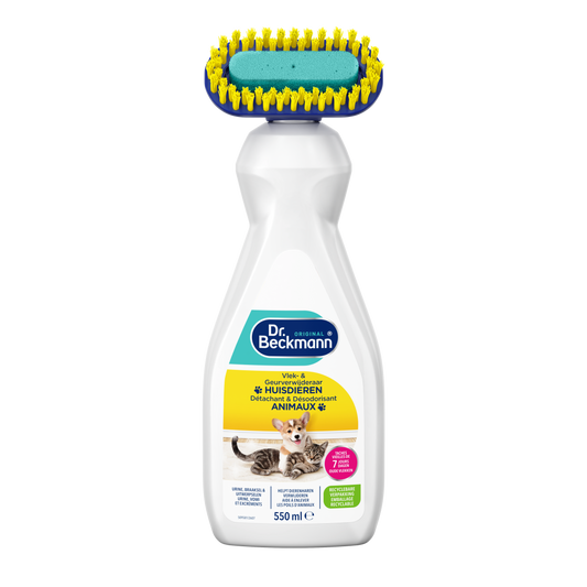 Dr.Beckmann pet stain and odor remover bottle, 550ml, cleaning a carpet with visible stains and fresh scent.